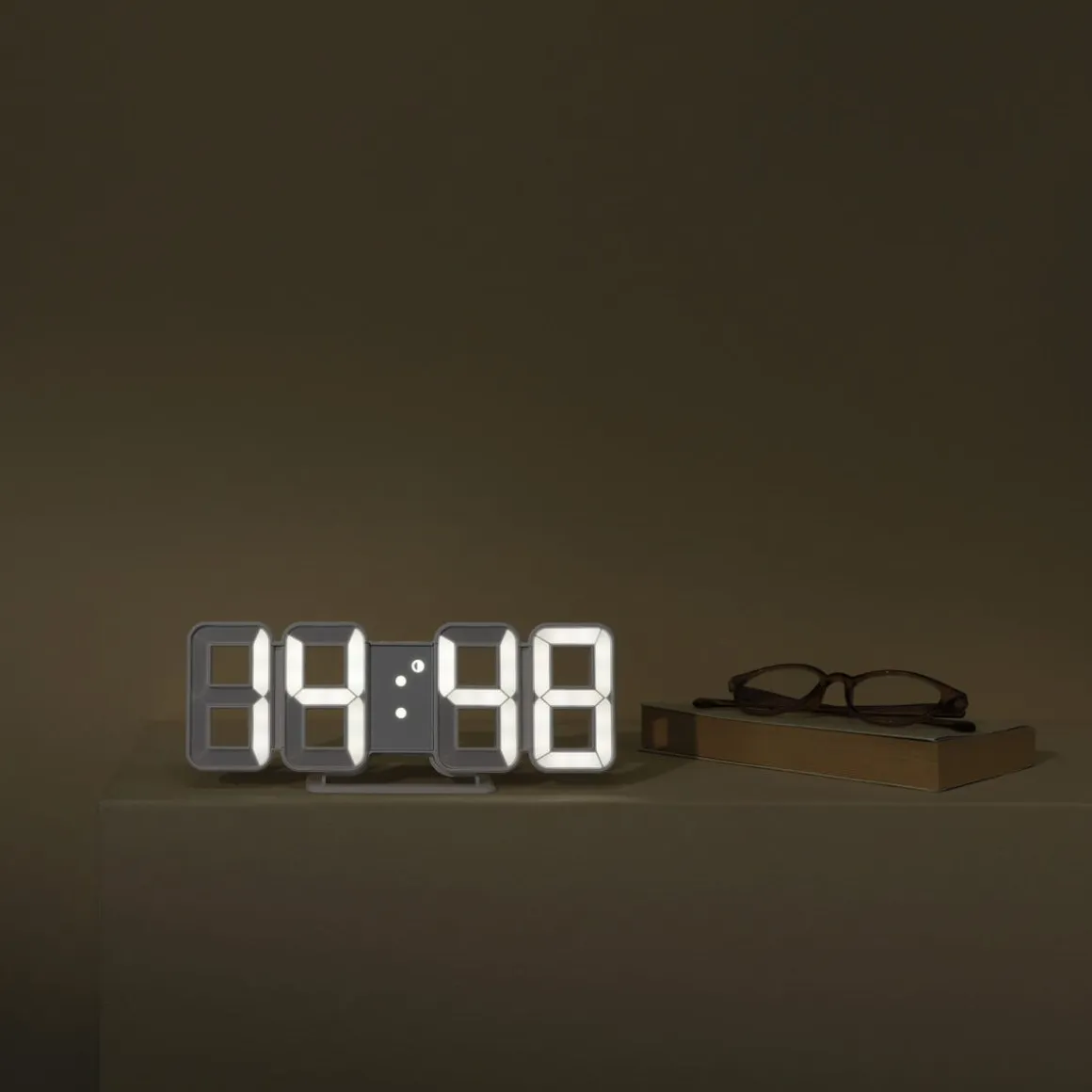 Digital väckarklocka med vitt ljus, USB