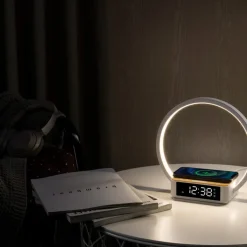 Väckarklocka digital med Wake-up Light och Qi